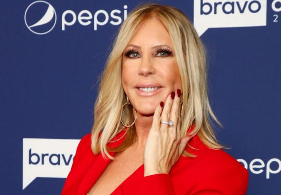 ‘Real Housewives’ alum Vicki Gunvalson reveals secret past cancer battle