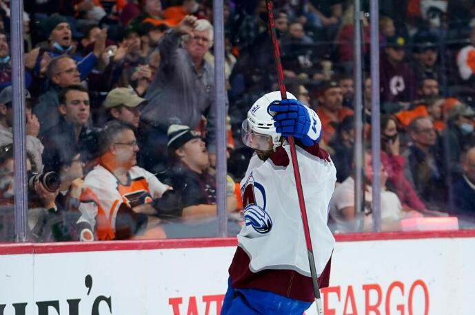 After Firing Coach, Flyers Drop 9th Straight, 7-5 to Avs