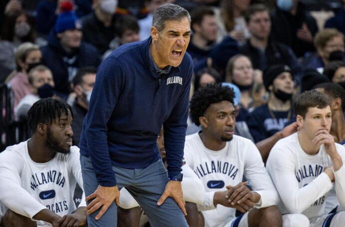 No. 14 Villanova Hits 12 3s in 82-42 Romp Over Butler