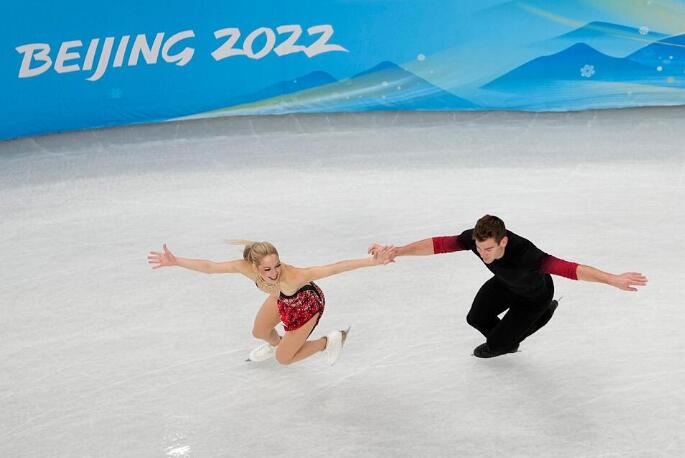 US Leads Olympic Team Figure Skating Competition