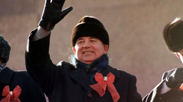 Gorbachev, who redirected course of 20th century, dies at 91