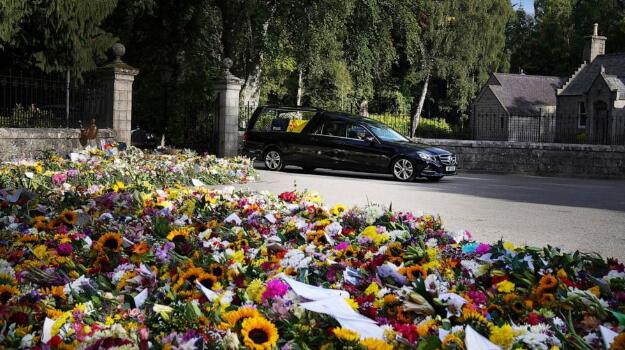 Queen Elizabeth II’s coffin makes journey through Scotland