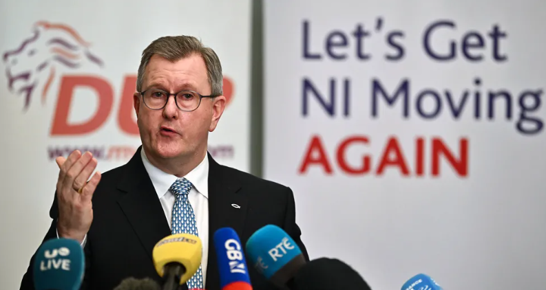 DUP executive endorses deal to restore devolution at Stormont